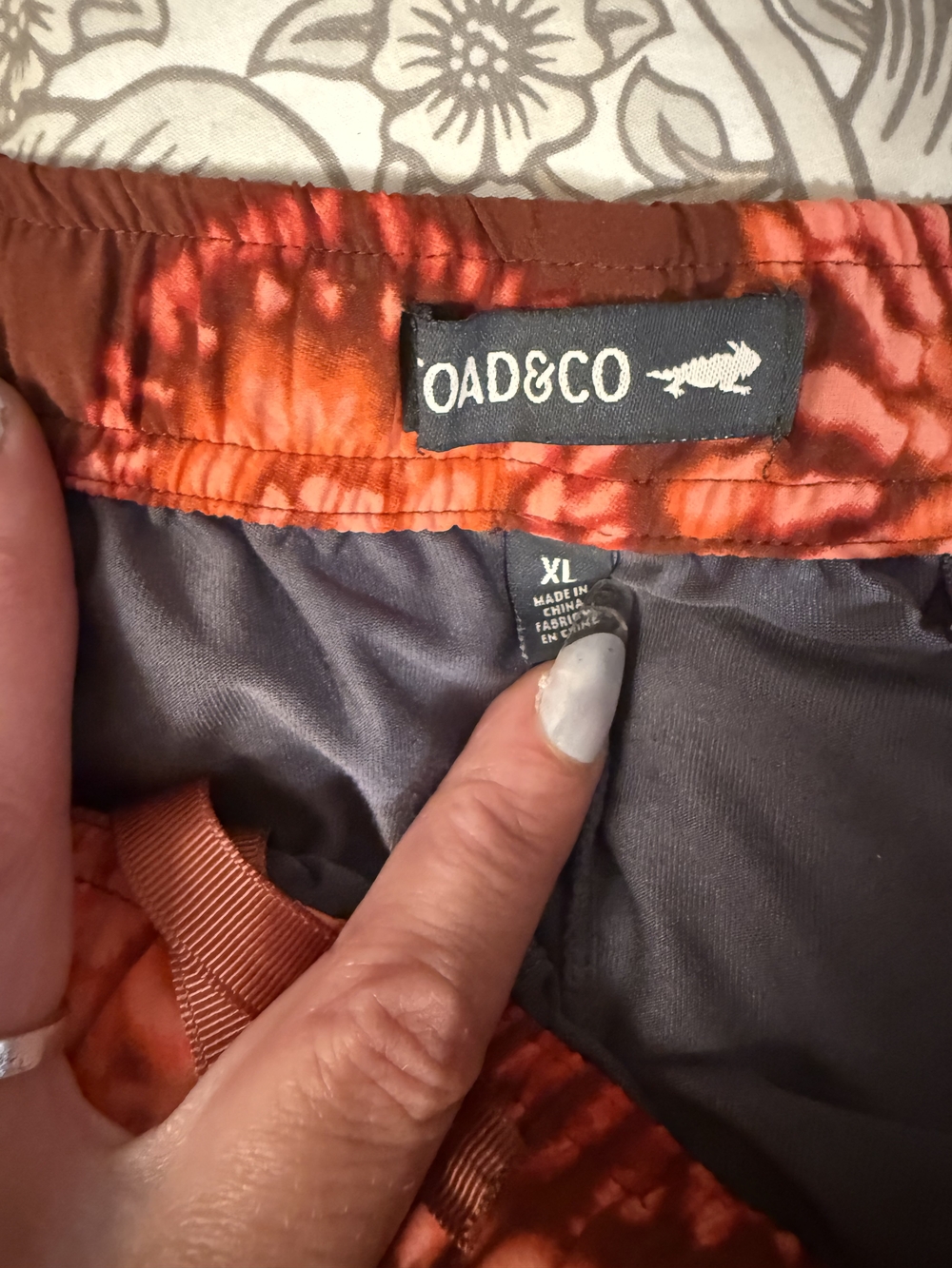 Toad&Co Red And Coral Tie Dye Sunkissed Godess MINI SKORT - Picture 5 of 6
